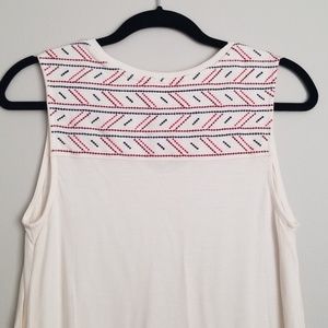 Tanktop with Bavk Embroidered Detail